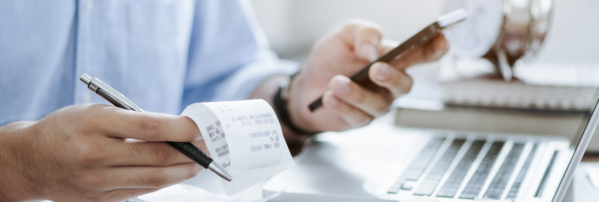 Conectando Oportunidades em parceria com LA Financial Solutions temos um portfólio financeiro completo para atender a sua necessidade e da sua empresa.